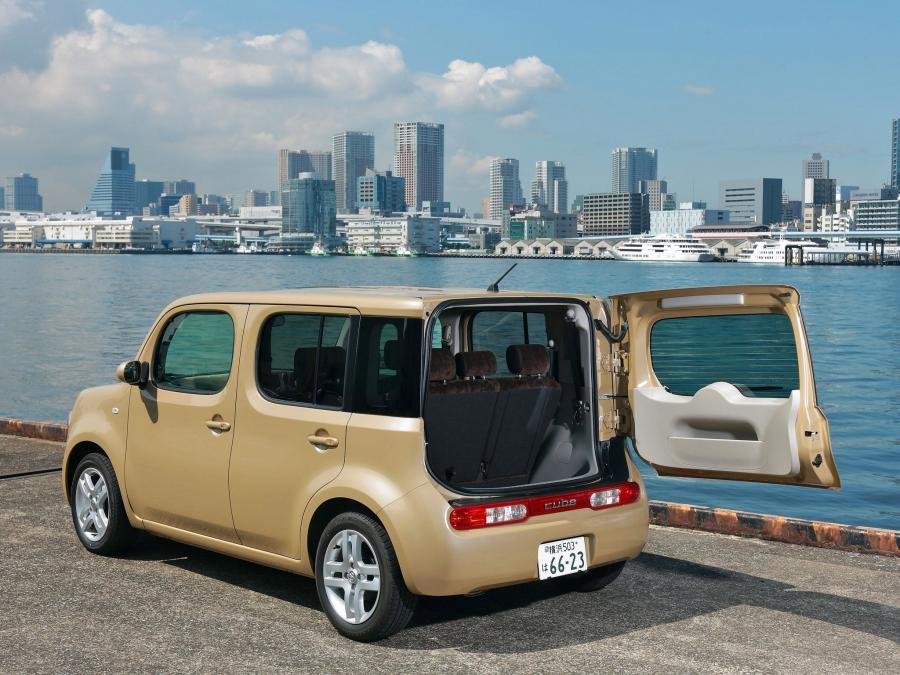  Nissan Cube 2008 года  (JP) (фото 16 из 20)